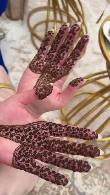 @Fyana Henna Art🇹🇳
