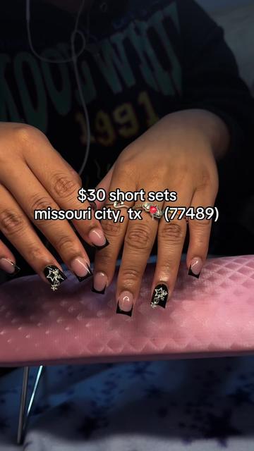 @MO CITY NAIL TECH 🎀