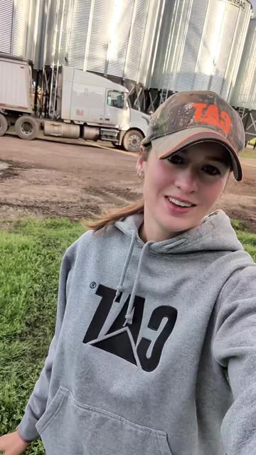 @That Female Farmer 🚜🌾