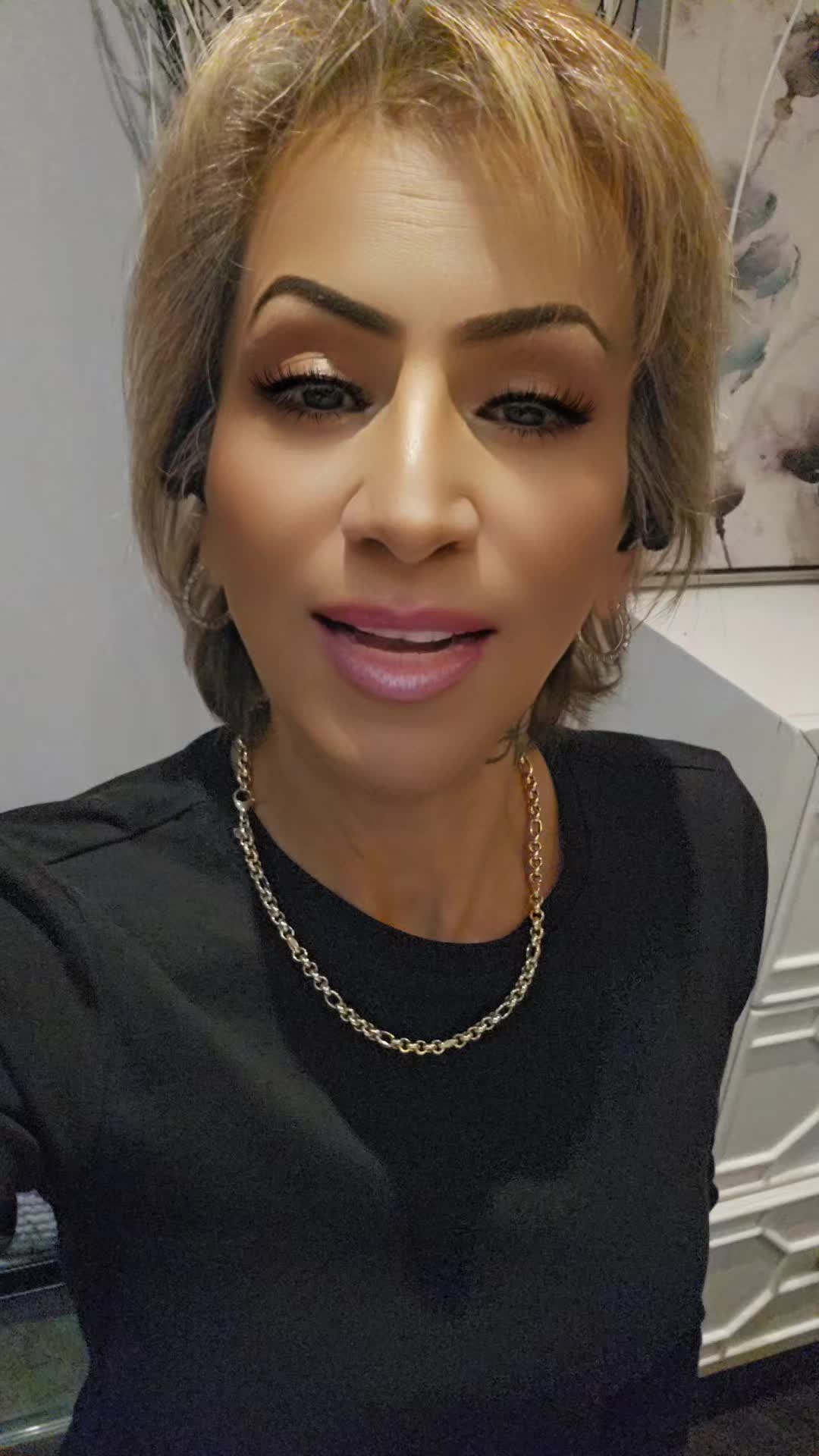 @Dee