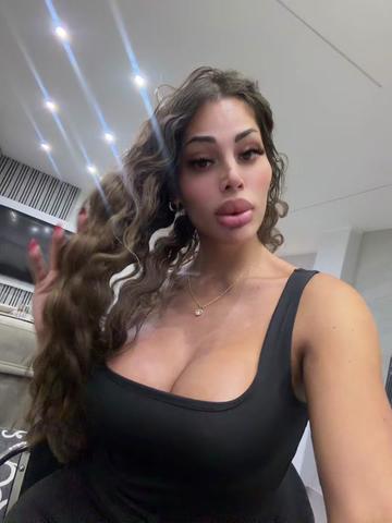 @Jenniferrubino