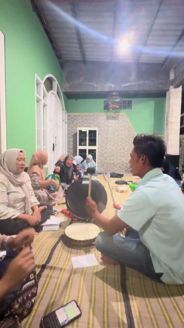 @Umik e Anak Hadroh