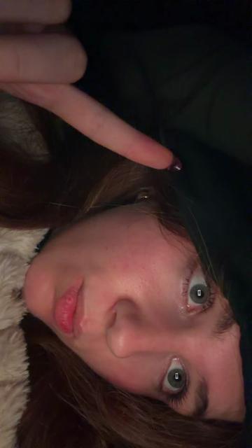 @hannahschnorr