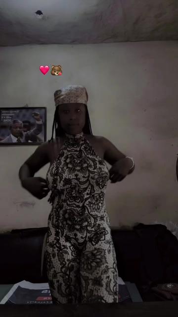 @queen deboukei๐๐๐๐