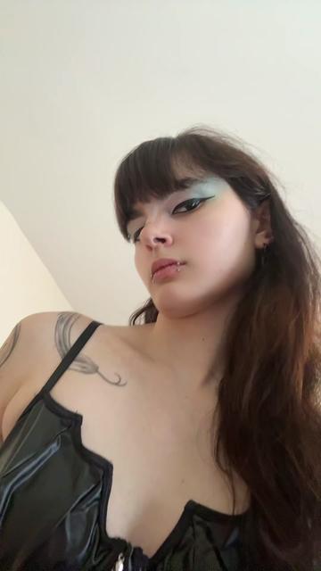 @Love_Graves__