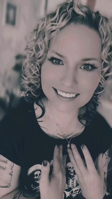 @CarrieMandy2002♥️🖤 2.0