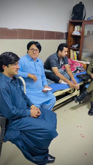 @Singer Tahir Farooq