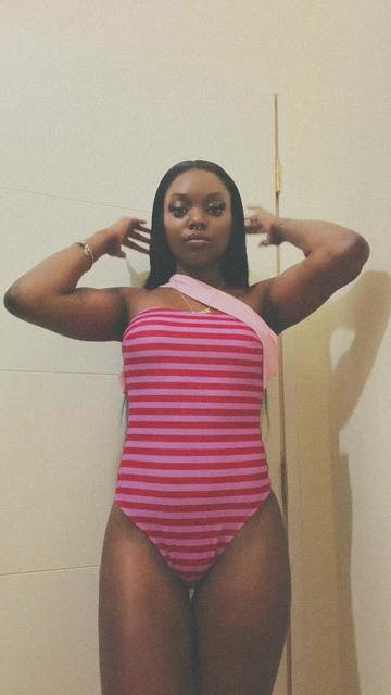 @lifeeofaprettygirll_
