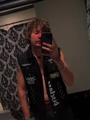 @PopWrld666