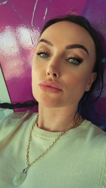 @Karolina