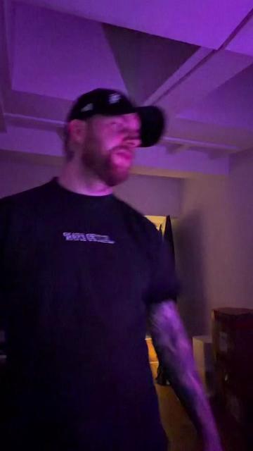 @AKROS
