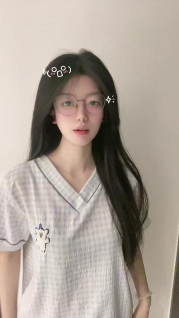 @Vivi 🍟😼