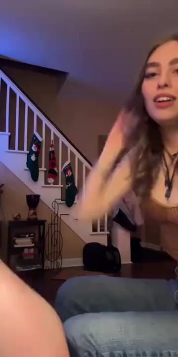 @Girlburps_and_farts