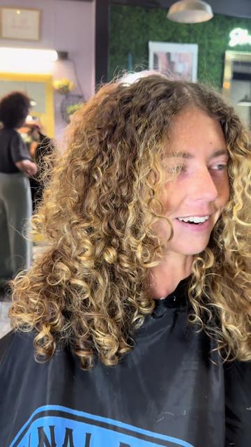 @ShhmoneyCurl