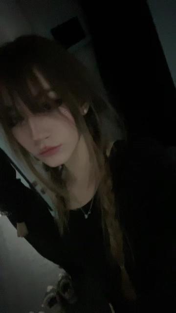 @дэмочка🪽