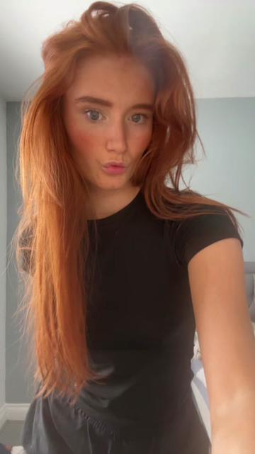 @Ellie💕