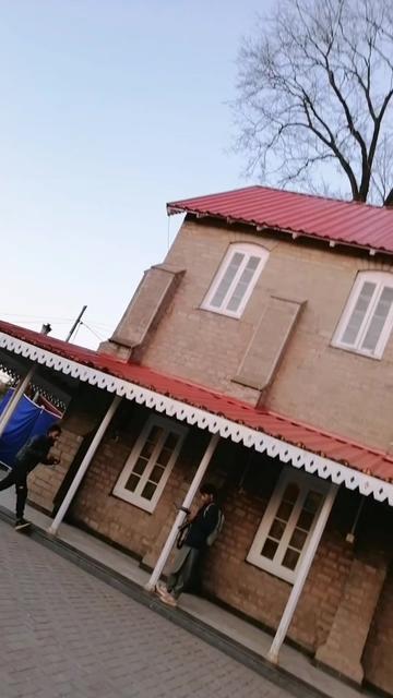 @Travel_with_Waqas