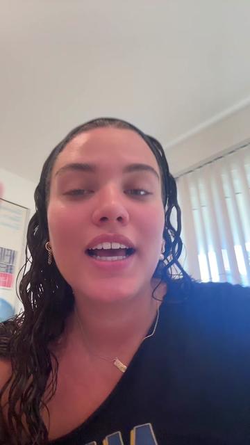 @ellienaone