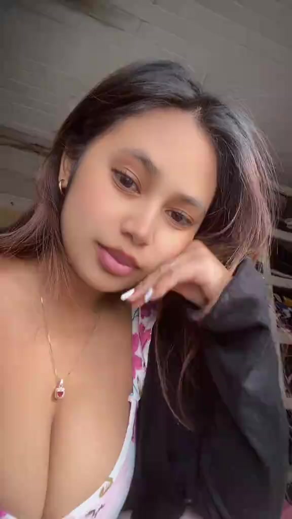 @𝒦ℴ𝓁ℴ𝒾𝓃𝒶 🍒
