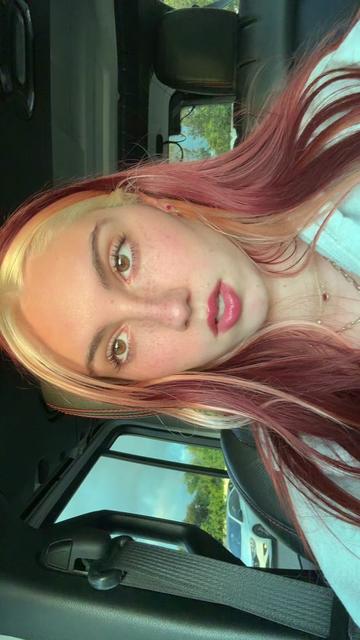 @not_ainsleyjohnson