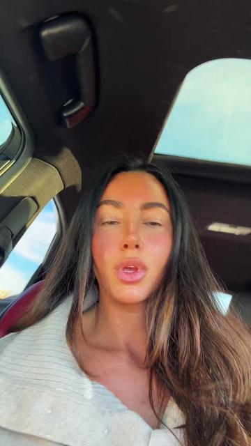 @yapwithjuliana