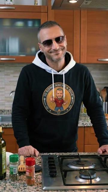 @Io sono ancora quà😎