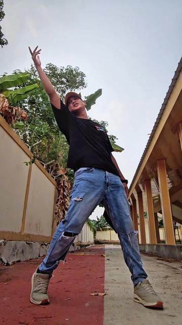 @dwikyalfatur