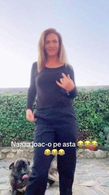 @🅰🅽🅽🅰 83