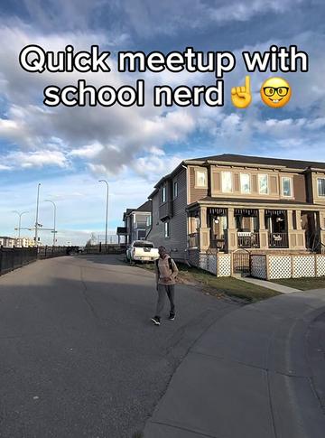 @_B.RESELLS_