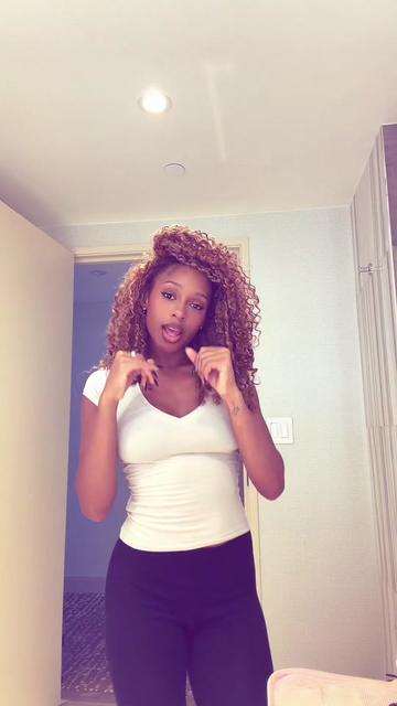 @missjuliandownerrrrrr
