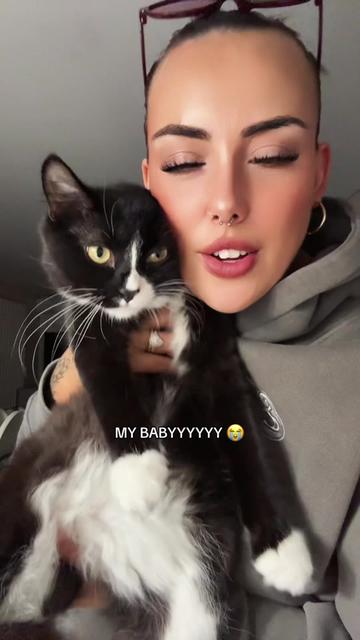 @LEASHBIAN 😈