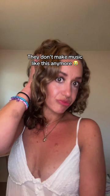 @Lavenderhazzeyy