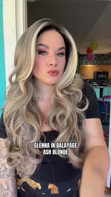 @Elizabeth Wears Wigs 🏳️🌈