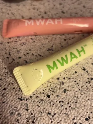 @youronlinemwah