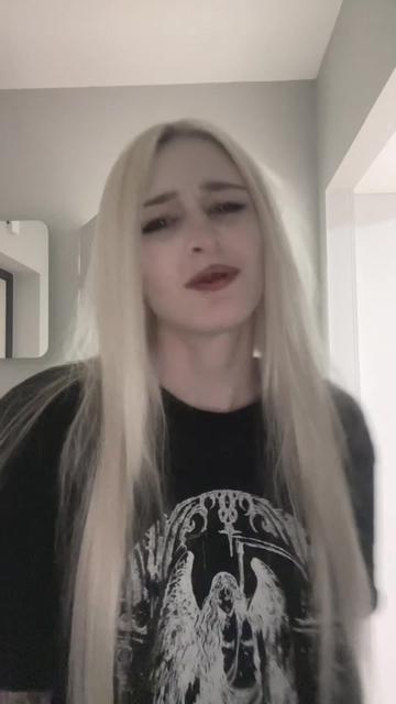 @kisswnnyc