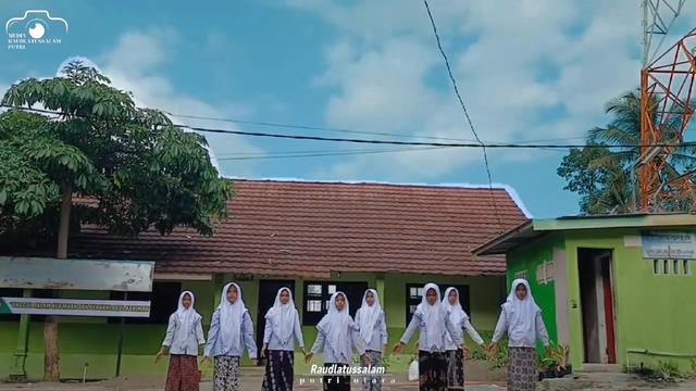 @RaudlatussalamPutri_Utara