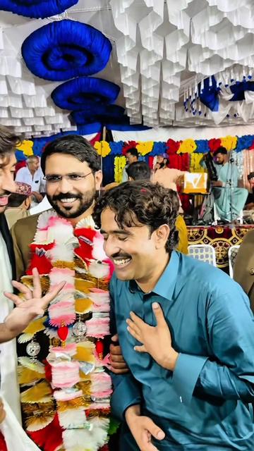 @Singer Tahir Farooq