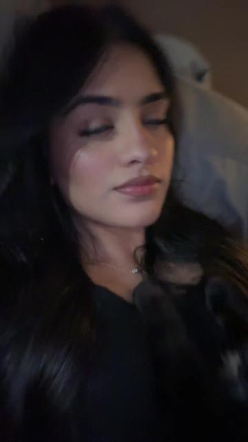 @niaaaa