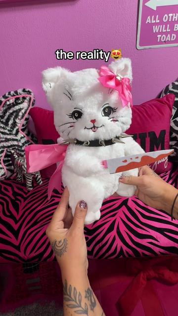 @kittens give stitches / kara