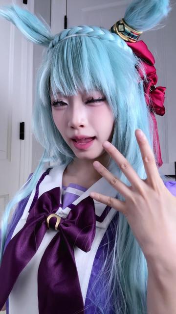 @demi