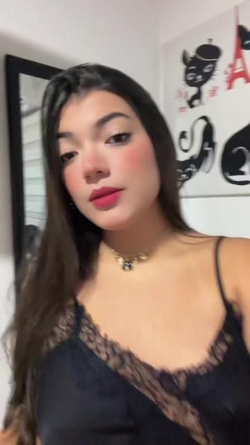 @Fiore 🖤🍒