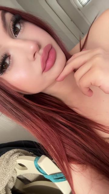 @Katiebabyy 🍒🎱🍸