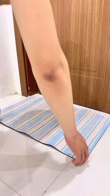 @Mẹ Lucie chăm nhà