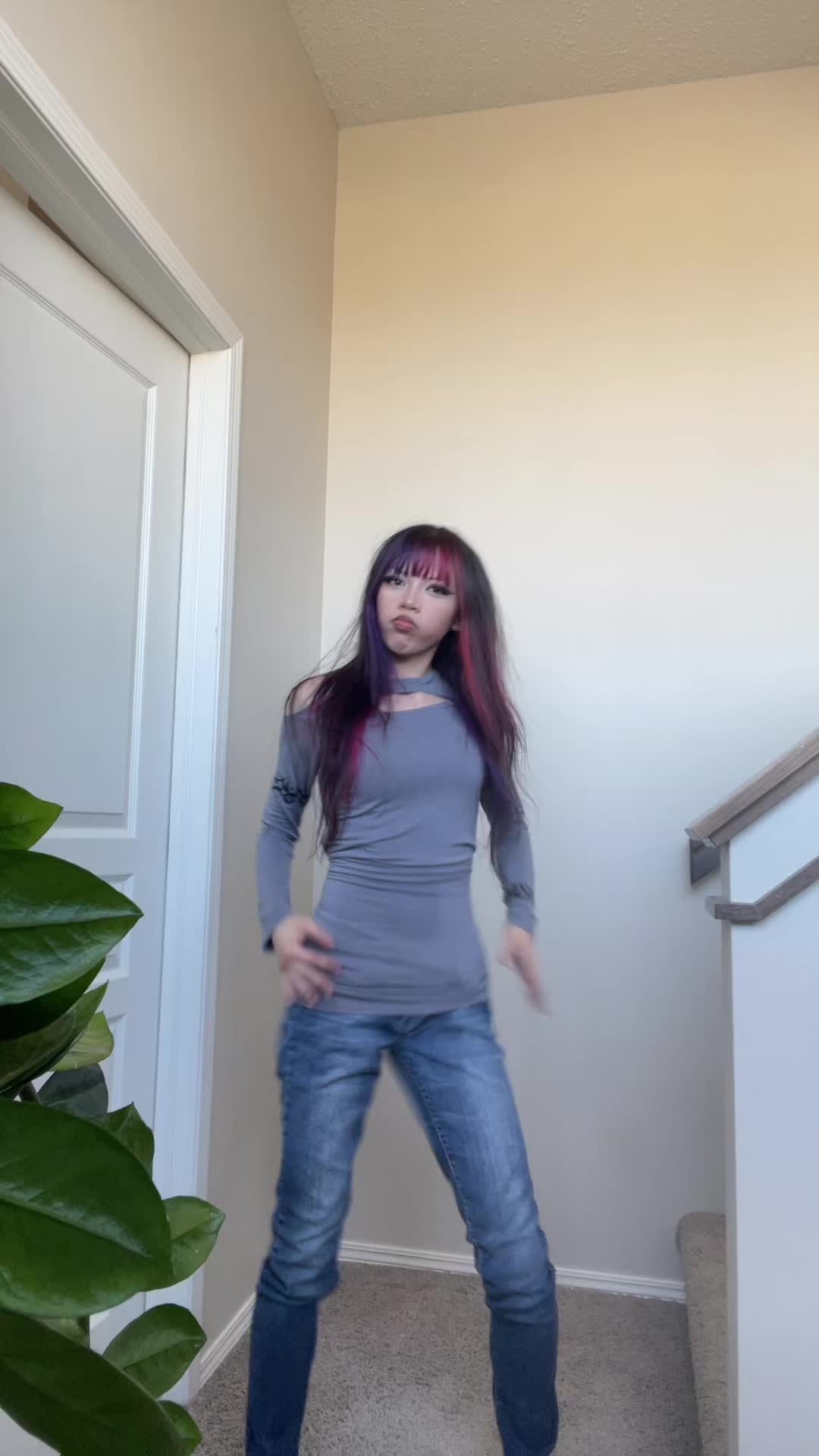 @😇