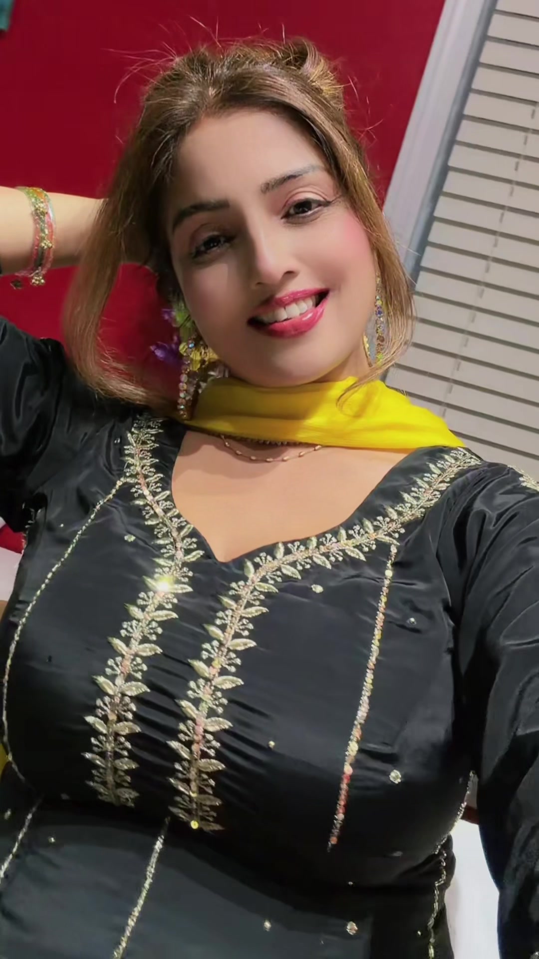 @Nitu 🇨🇦