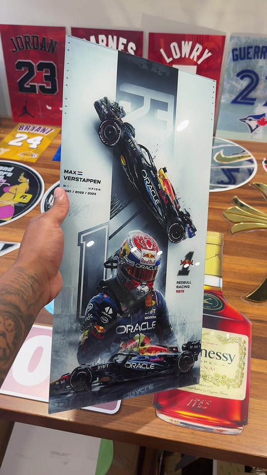 @MazerDesign | Acrylic Wall Art
