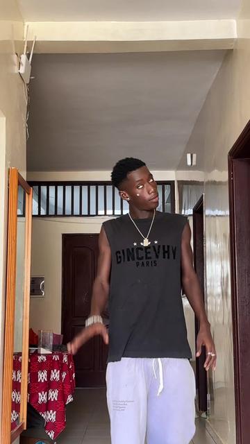 @PRINCE_✪_LØÜFA_🇸🇳!!