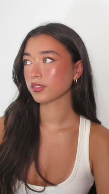 @Marcela Aramini MUA