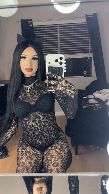 @lxcacagirl