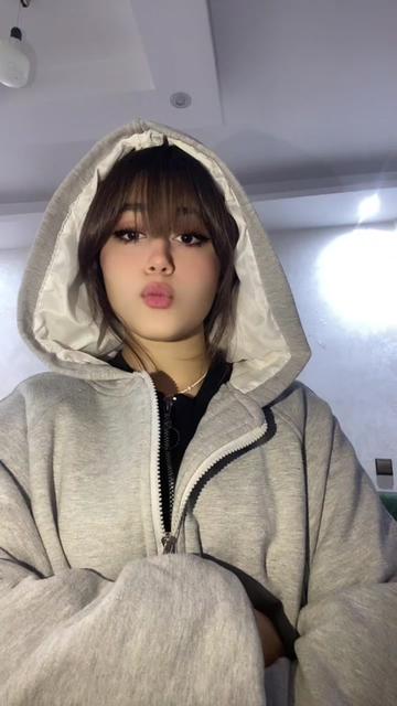 @𝐧𝐚𝐳y🐰